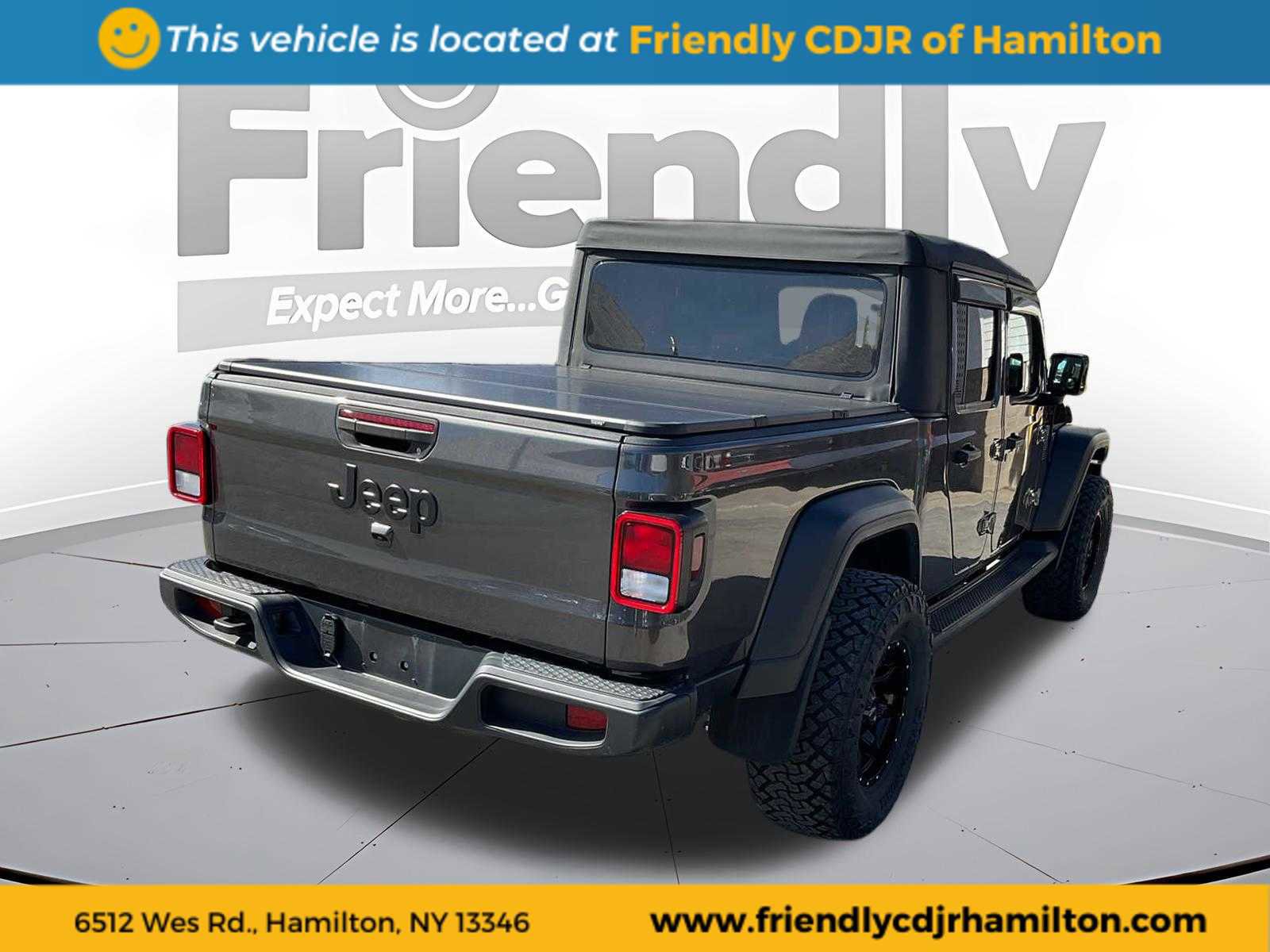 Used 2022 Jeep Gladiator Sport image 9