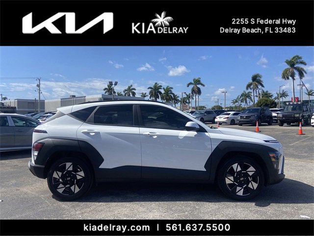 Used 2025 Hyundai Kona SEL image 2