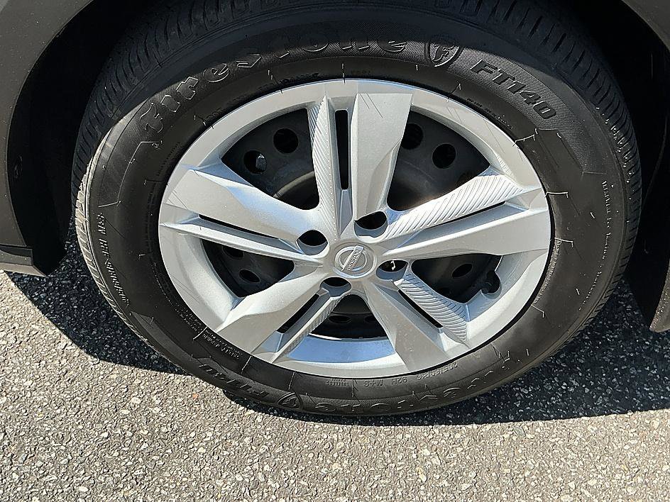 Certified 2024 Nissan Kicks S FWD image 7