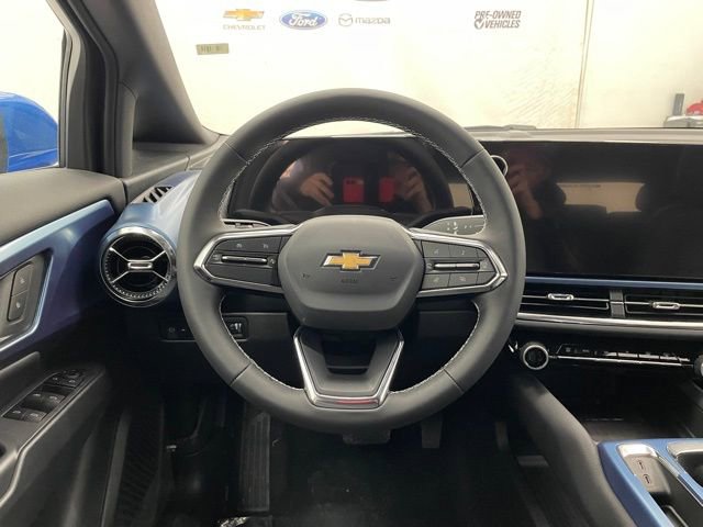 New 2026 Chevrolet Equinox EV LT image 11