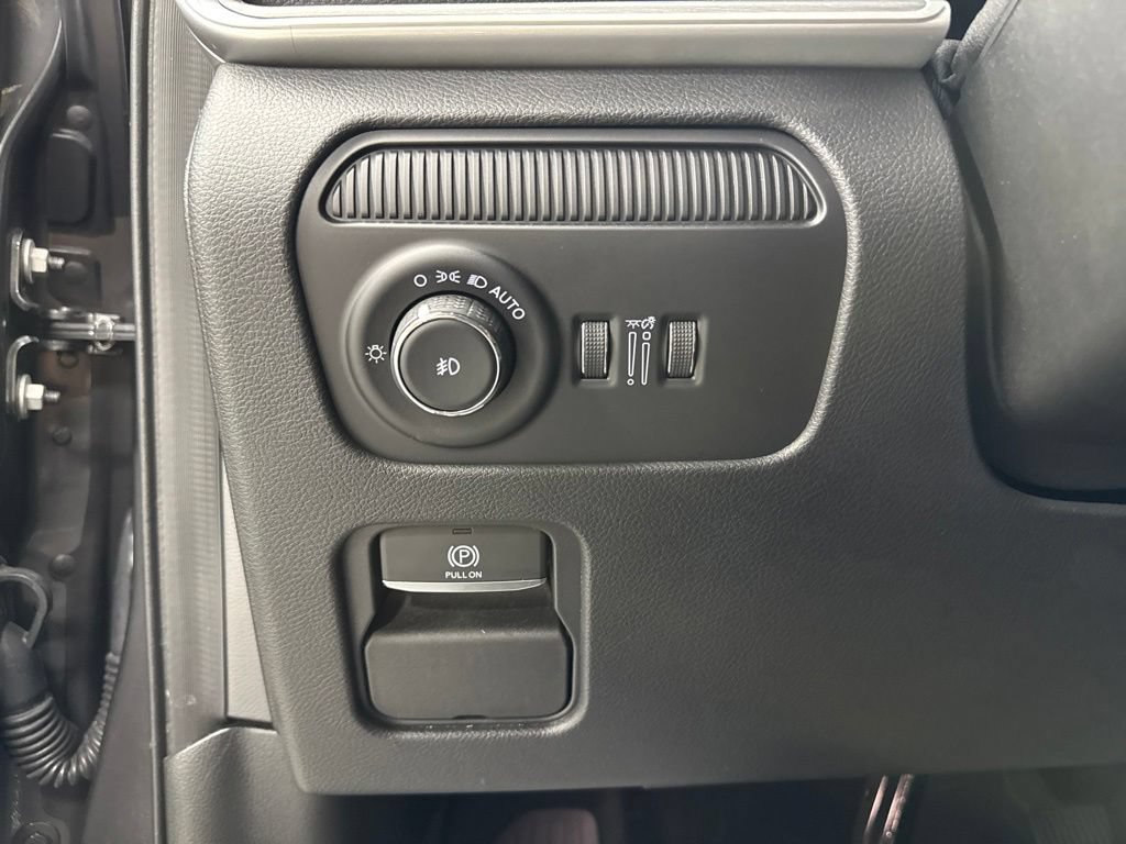 Used 2025 Jeep Wagoneer Series II AWD/4WD image 21