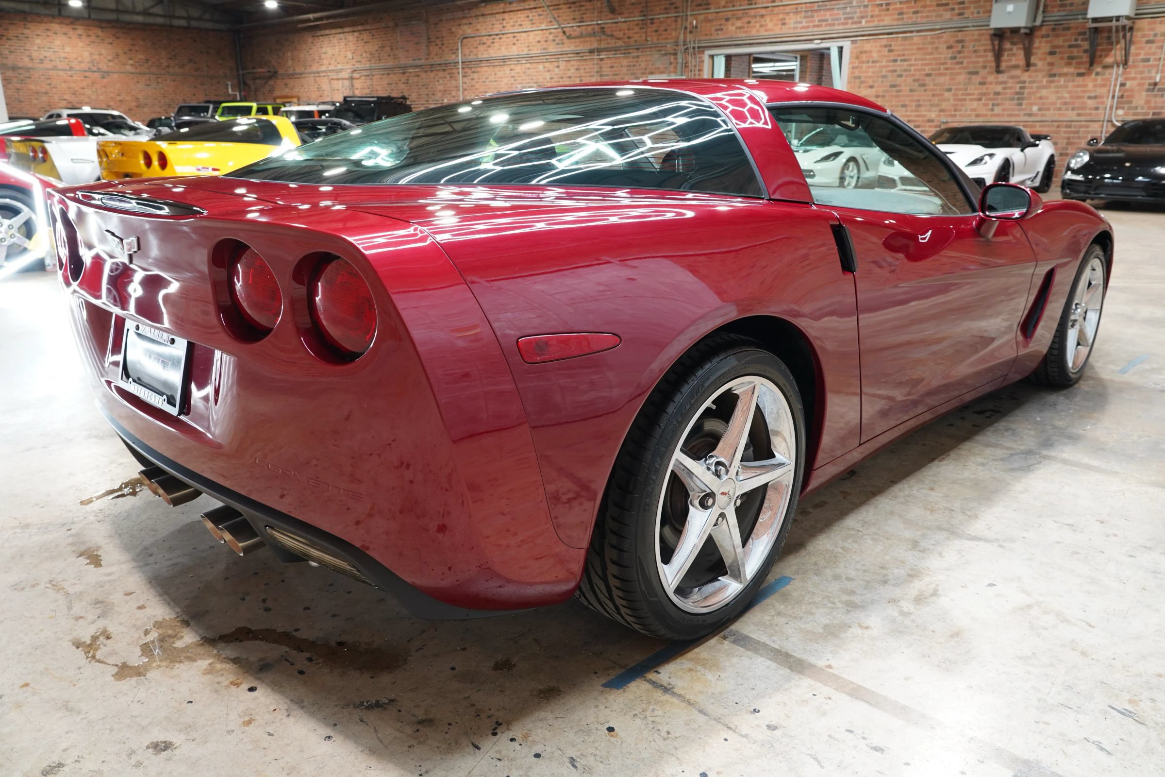 Used 2012 Chevrolet Corvette Coupe w/ Roof Package RWD image 17