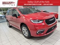 New 2026 Chrysler Pacifica Select FWD image 1