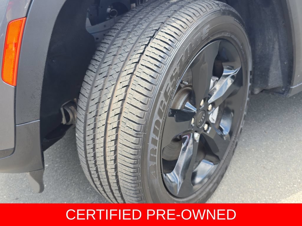 Used 2025 Jeep Grand Cherokee L Altitude AWD/4WD image 34