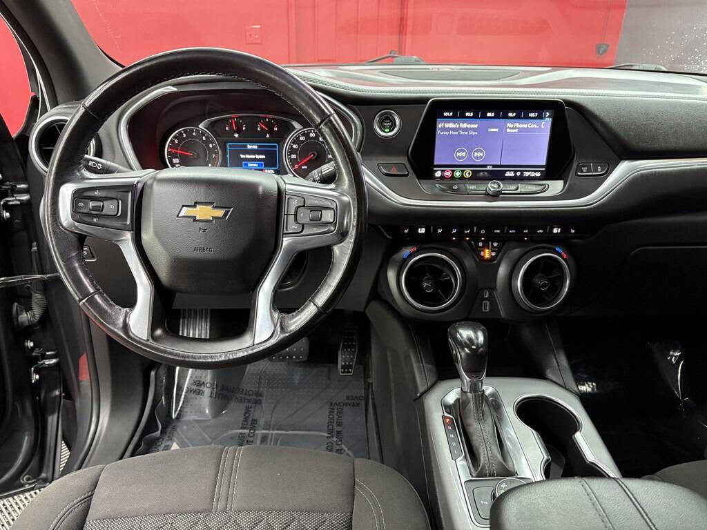 Used 2019 Chevrolet Blazer LT image 12