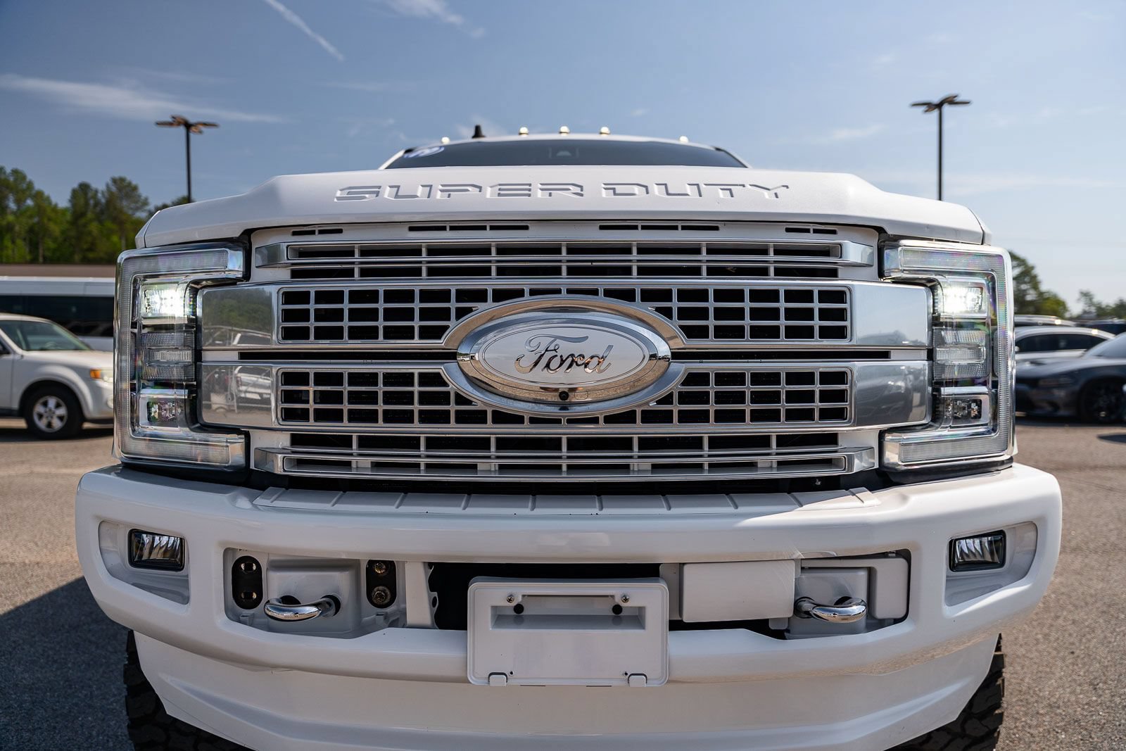 Used 2019 Ford F250 Platinum w/ Platinum Ultimate Package AWD/4WD image 11
