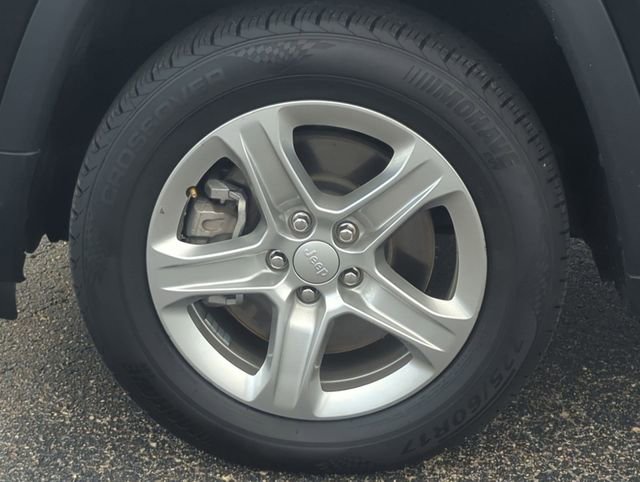 Used 2024 Jeep Compass Latitude image 10