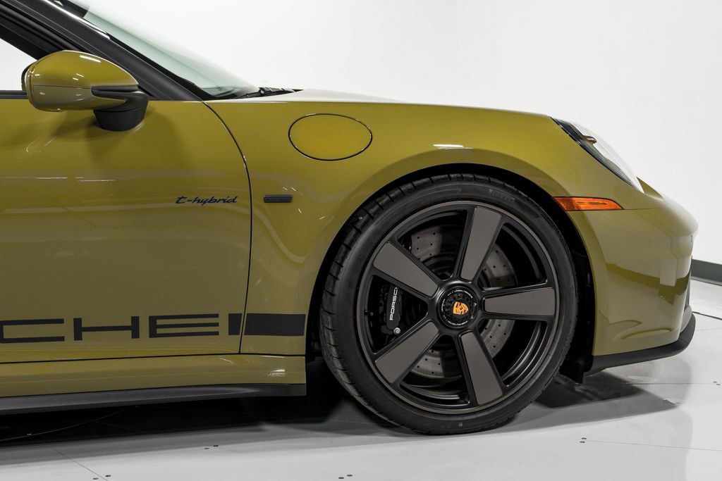 Used 2026 Porsche 911 Carrera GTS image 54