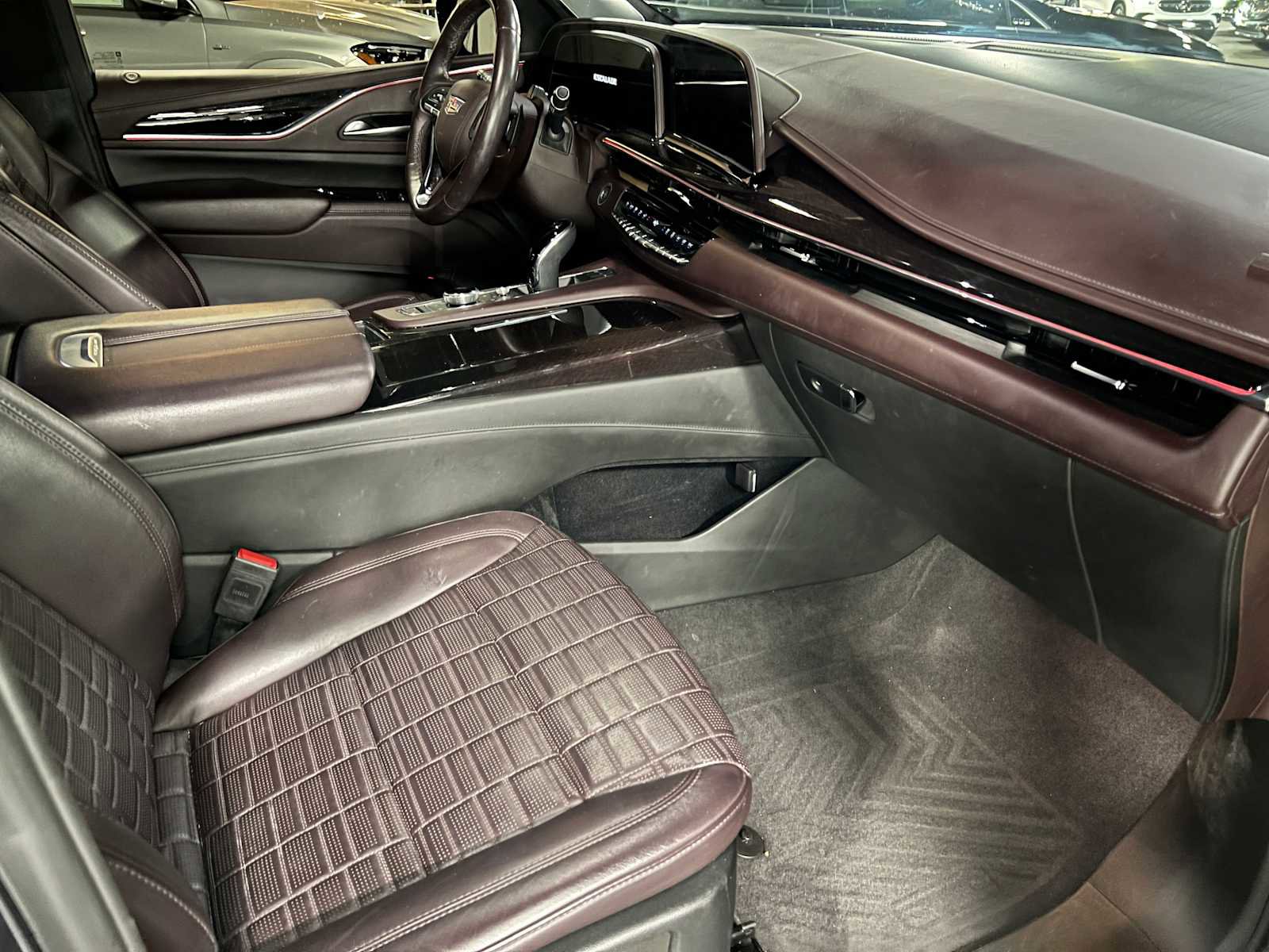 Used 2023 Cadillac Escalade Sport Platinum AWD/4WD image 11