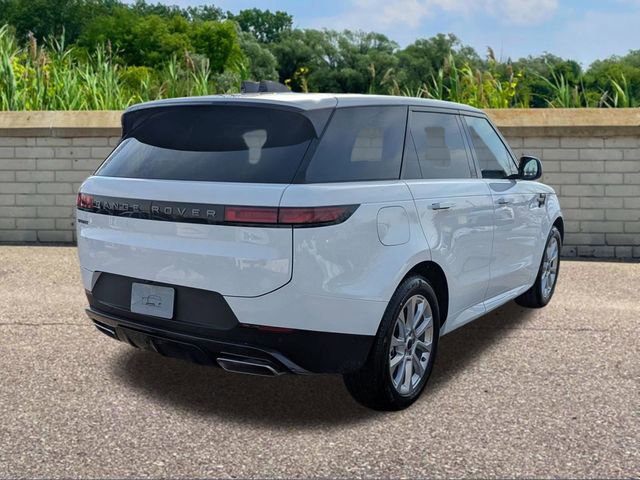 New 2026 Land Rover Range Rover Sport SE image 4