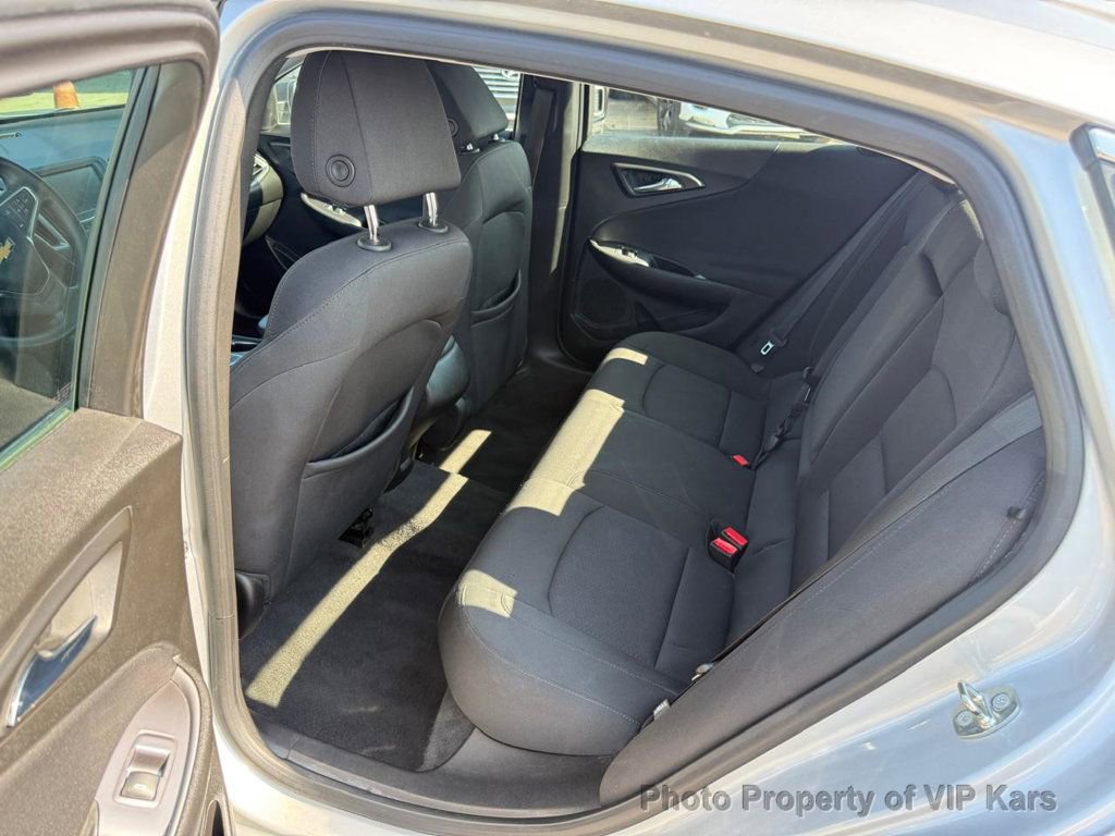 Used 2018 Chevrolet Malibu LS image 14