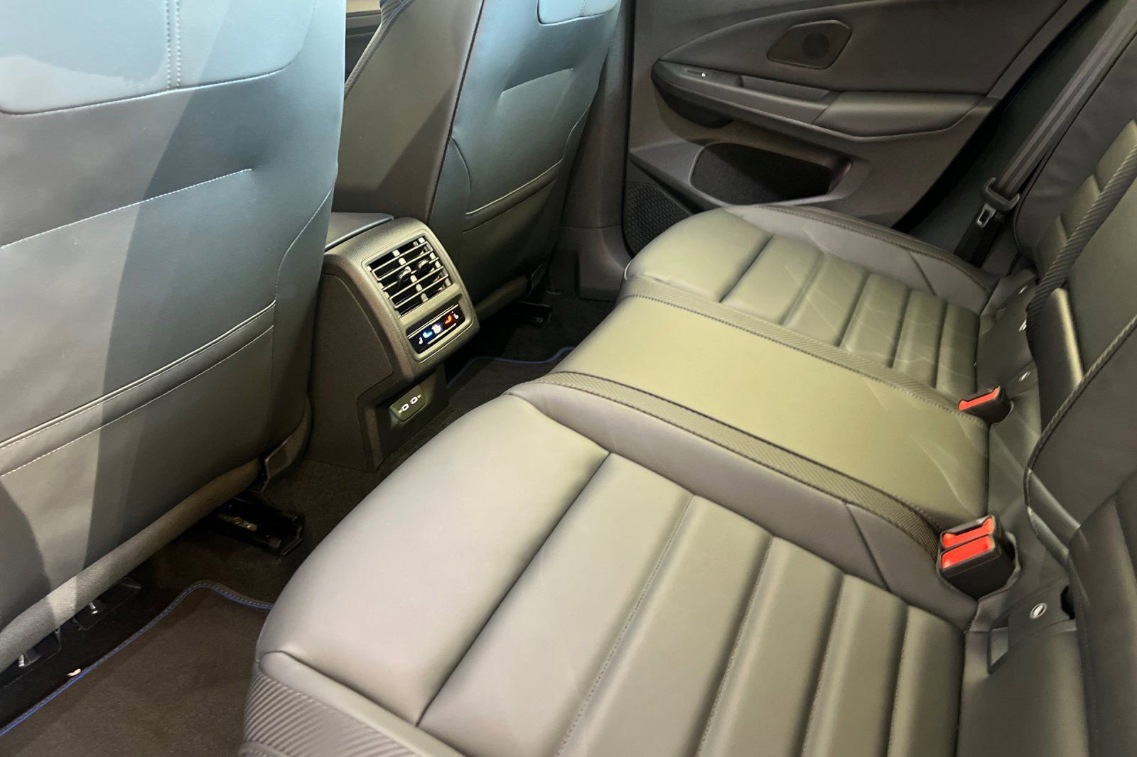 New 2026 Volkswagen Golf AWD/4WD image 12
