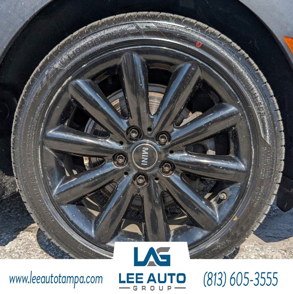 Used 2015 MINI Cooper 2-Door Hardtop image 10