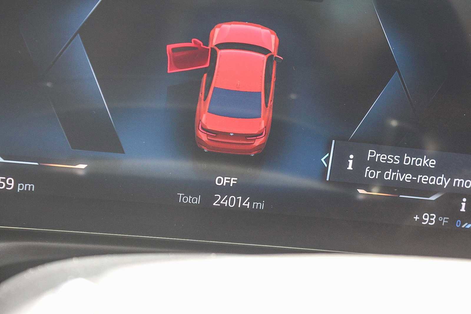 Used 2024 BMW 330e 330e w/ Premium Package image 32