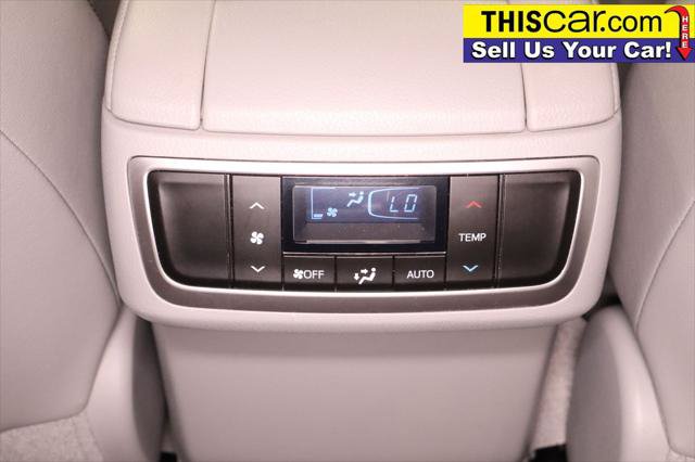 Used 2019 Toyota Highlander XLE FWD image 27