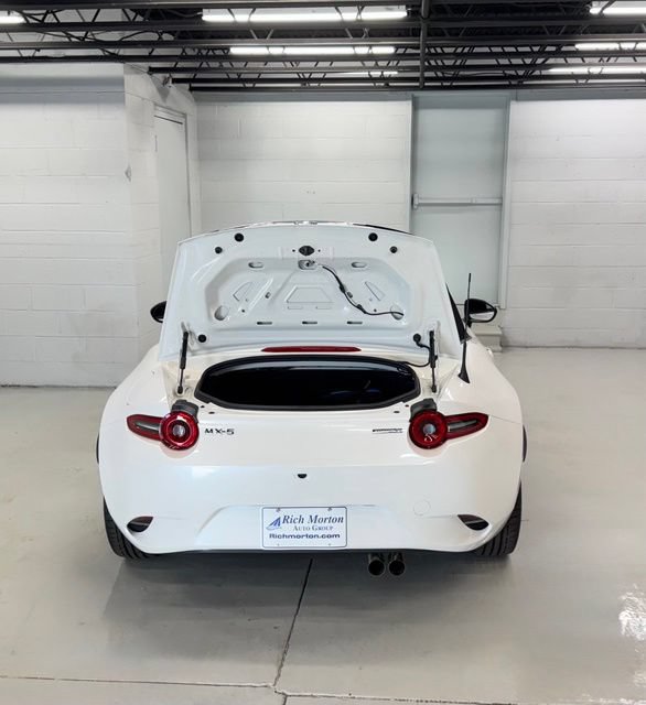 New 2026 MAZDA MX-5 Miata Club w/ Weather Package RWD image 11