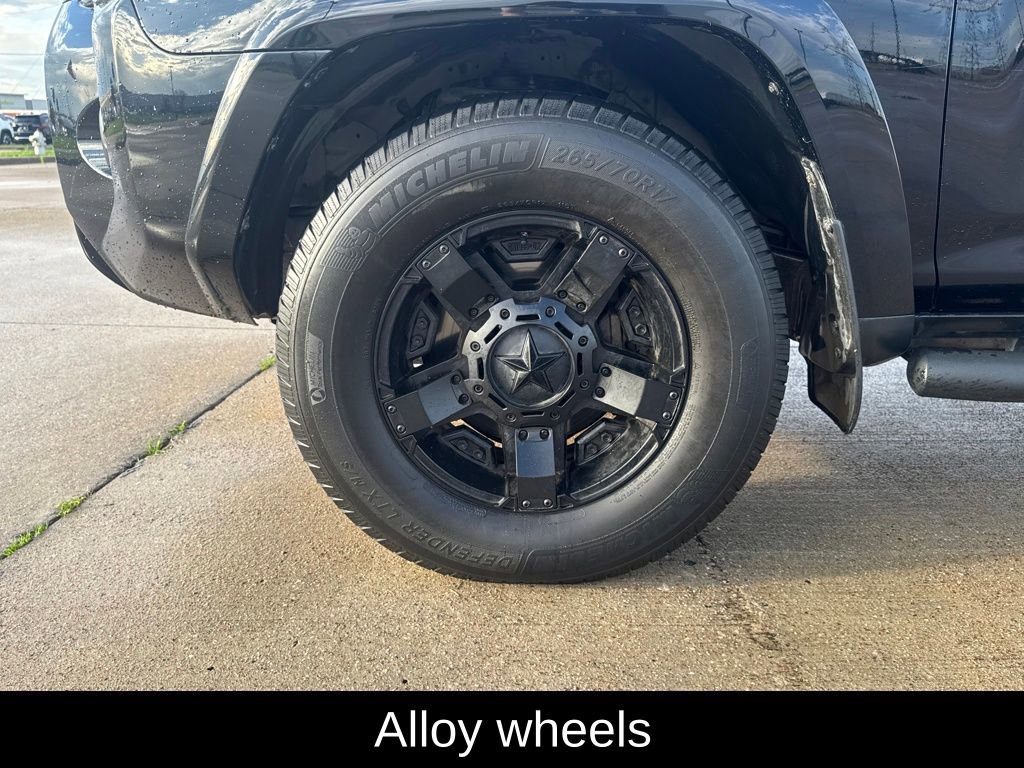 Used 2017 Toyota 4Runner SR5 Premium image 25