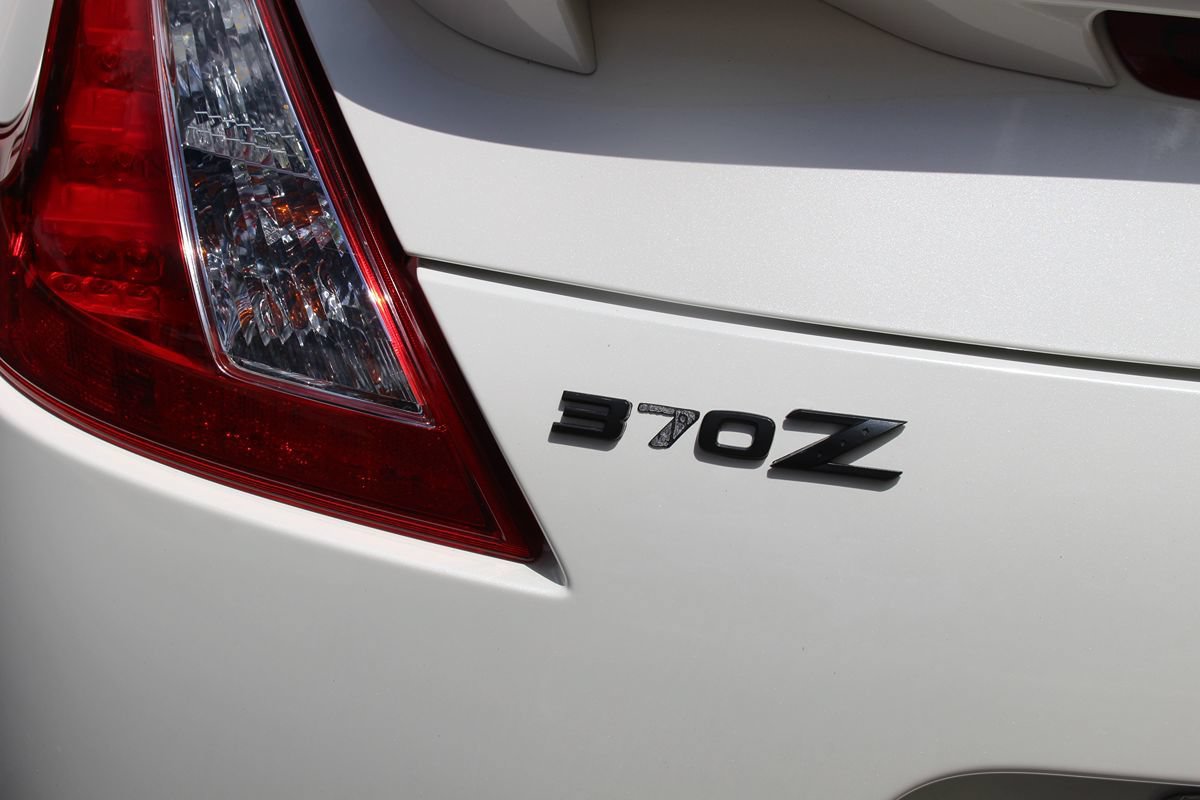 Used 2019 Nissan 370Z Touring Sport RWD image 40
