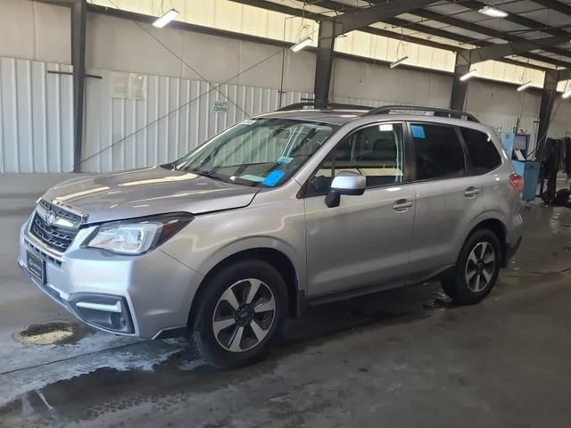 Used 2017 Subaru Forester 2.5i Premium w/ All-Weather Package AWD/4WD image 6
