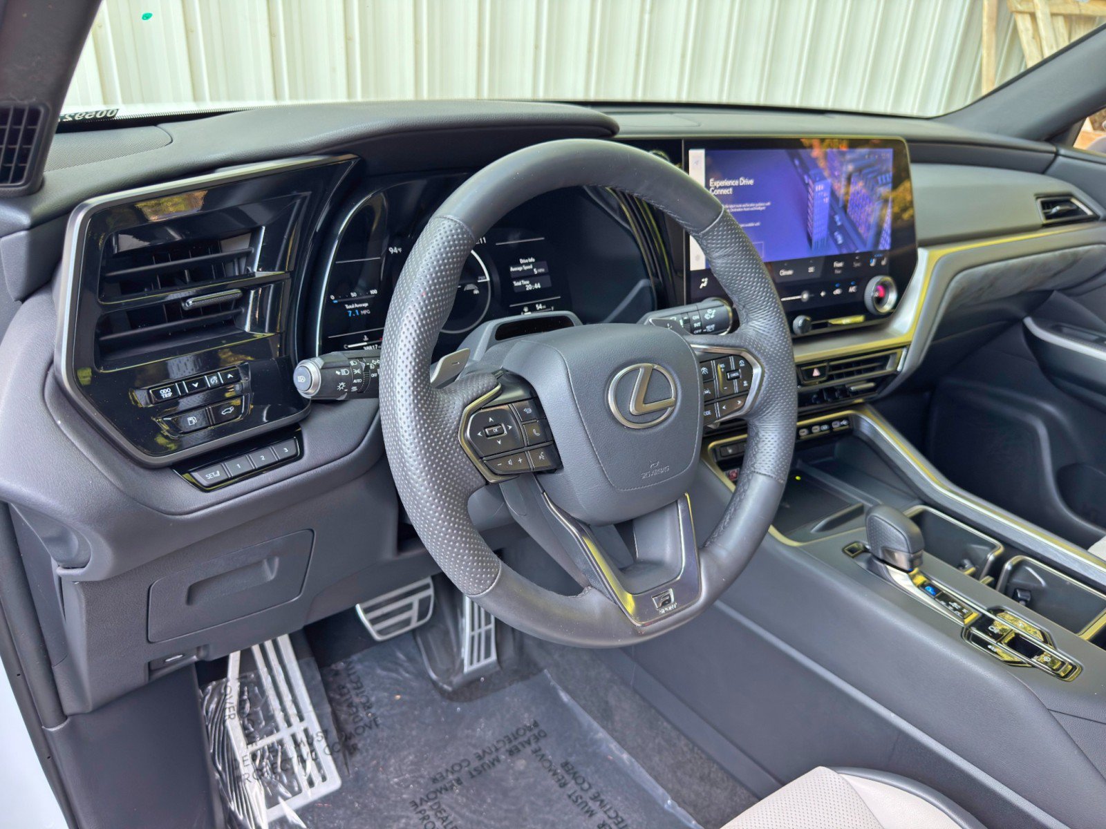 Used 2024 Lexus TX 500h AWD w/ Technology Package image 13