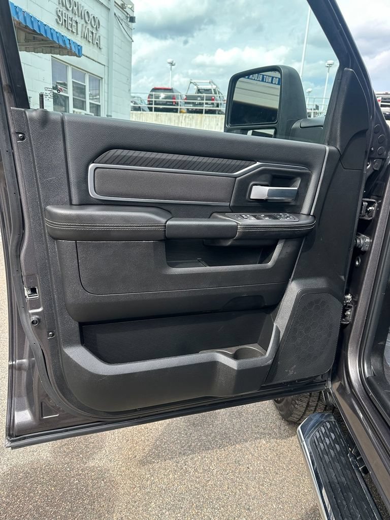 Used 2026 RAM 2500 Big Horn AWD/4WD image 8