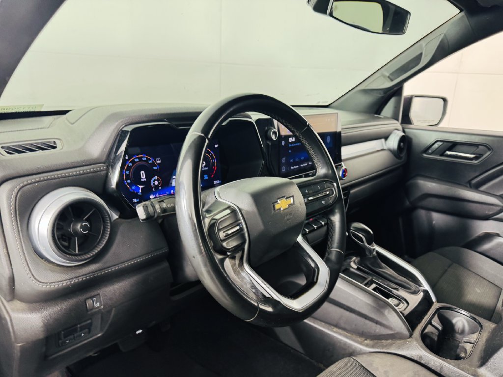 Used 2024 Chevrolet Colorado LT RWD image 12