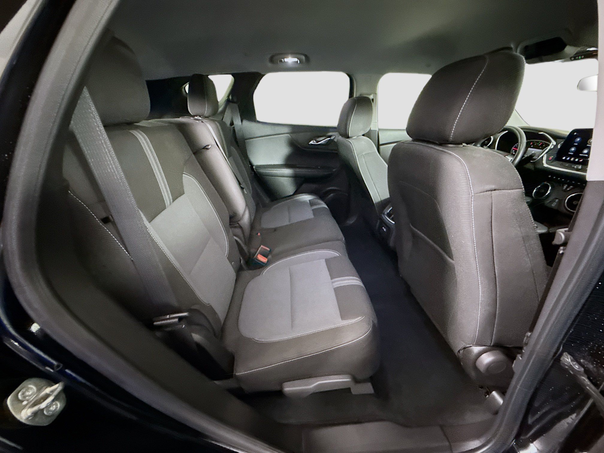 Used 2023 Chevrolet Blazer LT FWD image 27