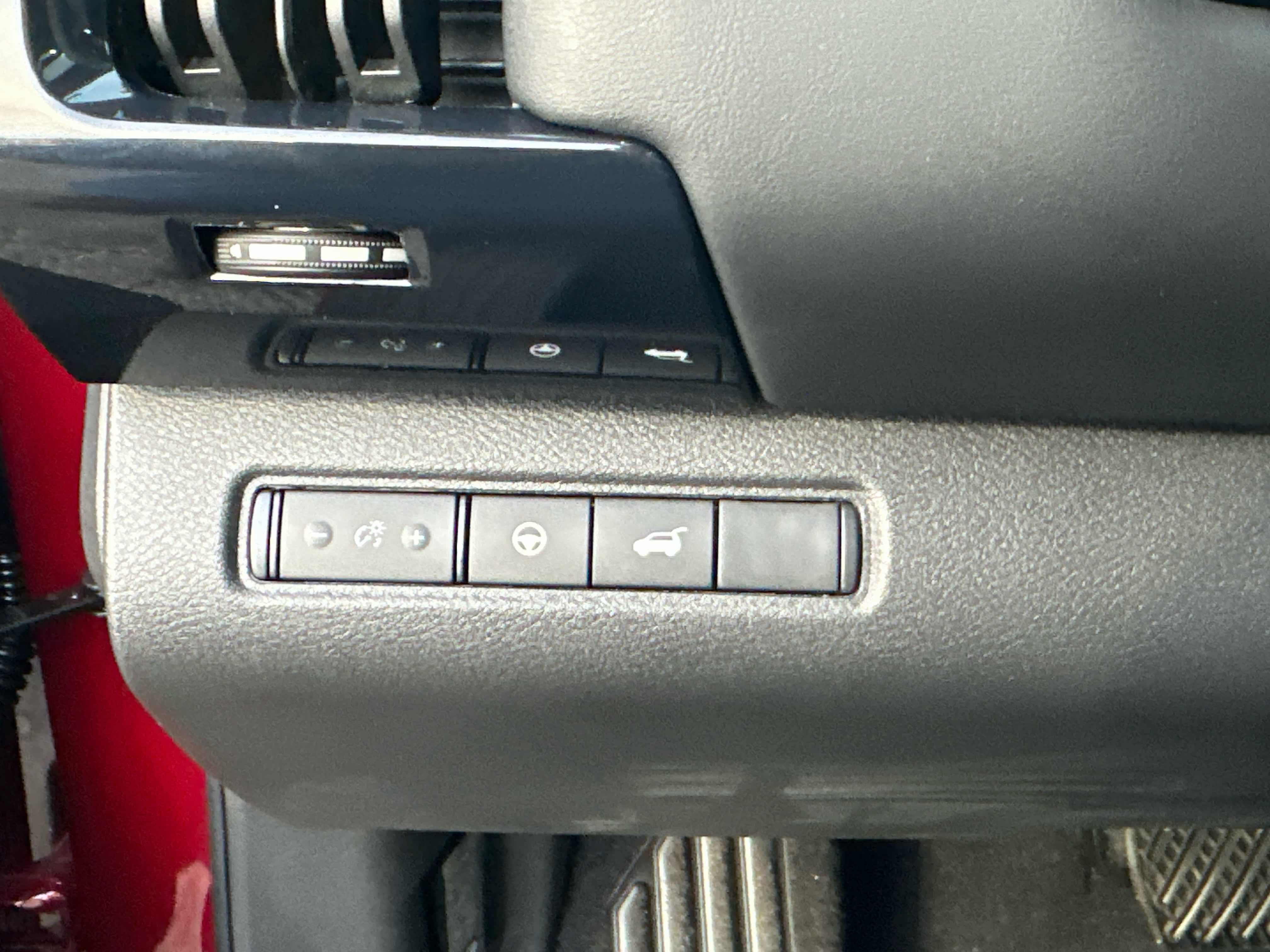New 2026 Nissan Pathfinder SV AWD/4WD image 19