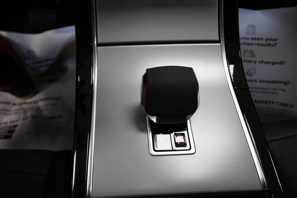 Used 2024 Land Rover Range Rover Evoque S image 16