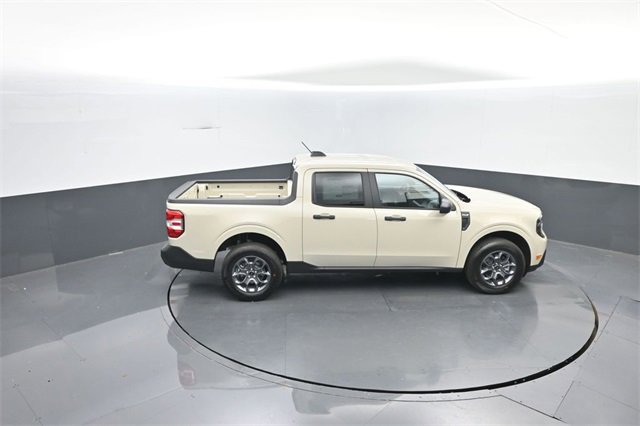 New 2025 Ford Maverick XLT image 28