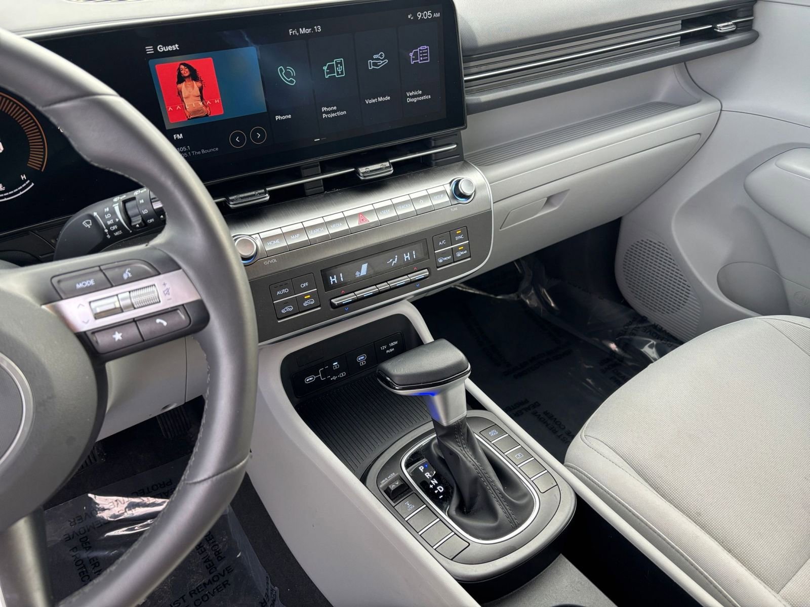 Used 2025 Hyundai Kona SEL image 17