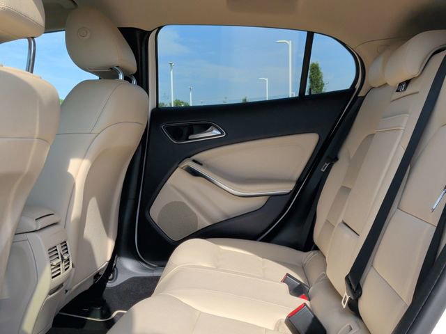 Used 2020 Mercedes-Benz GLA 250 4MATIC image 25