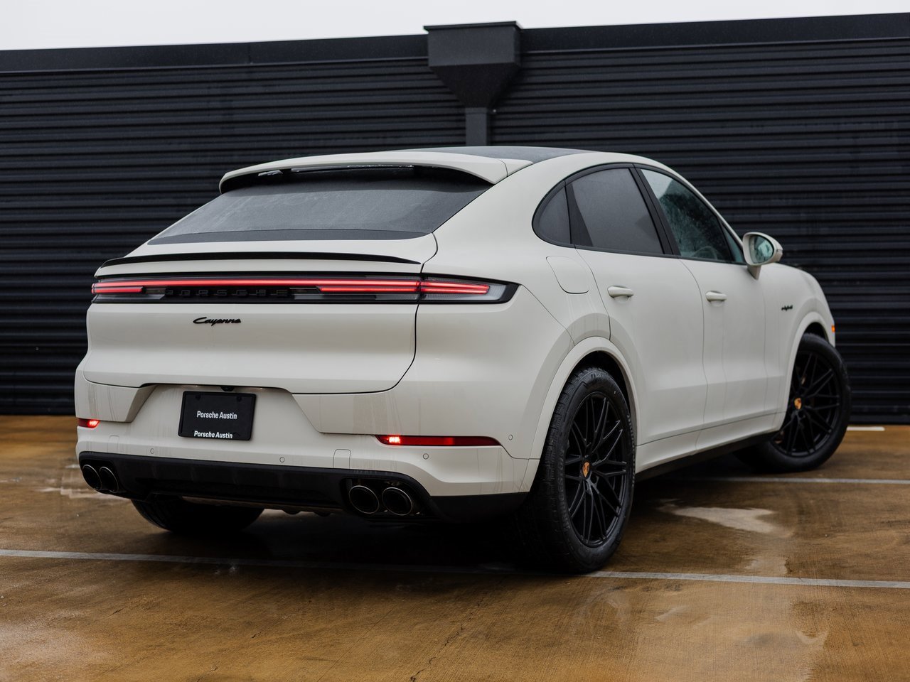 New 2026 Porsche Cayenne E-Hybrid Coupe image 7
