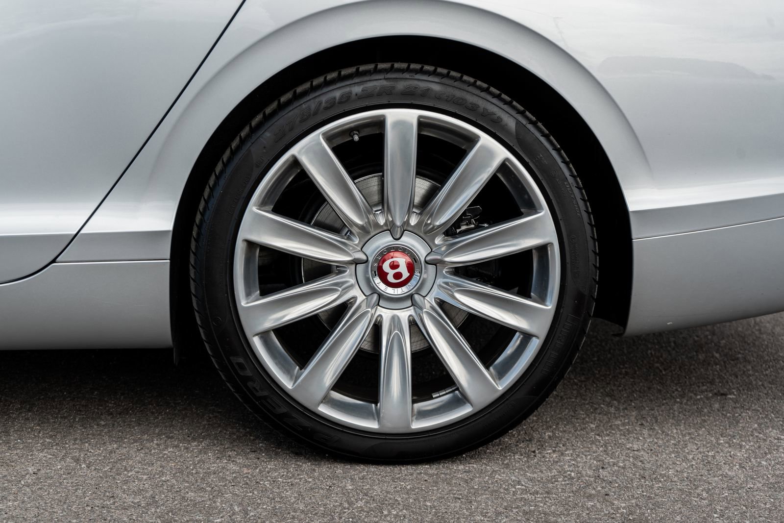 Used 2018 Bentley Flying Spur V8 image 7