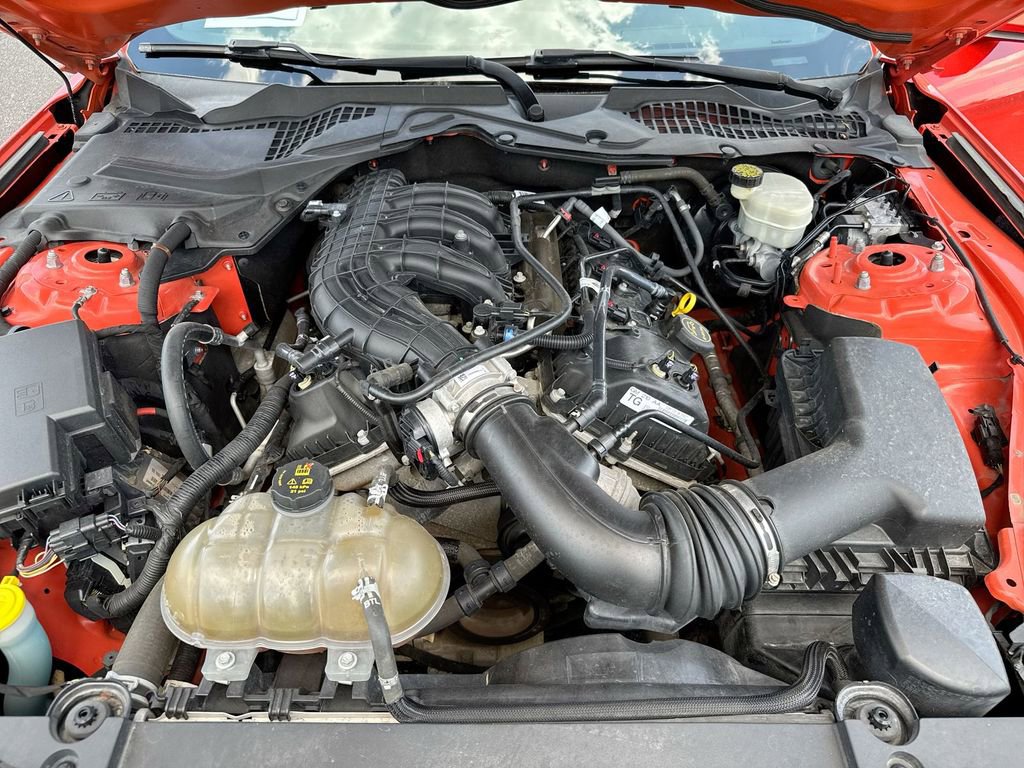 Used 2016 Ford Mustang Coupe RWD image 24