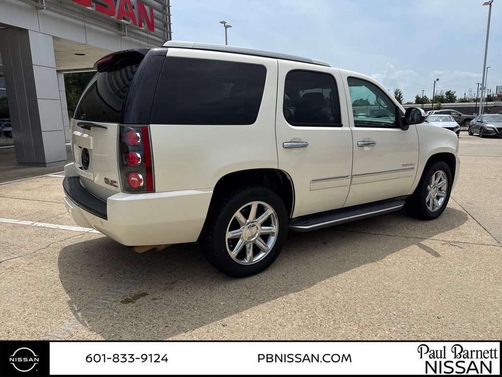 Used 2014 GMC Yukon Denali RWD image 4