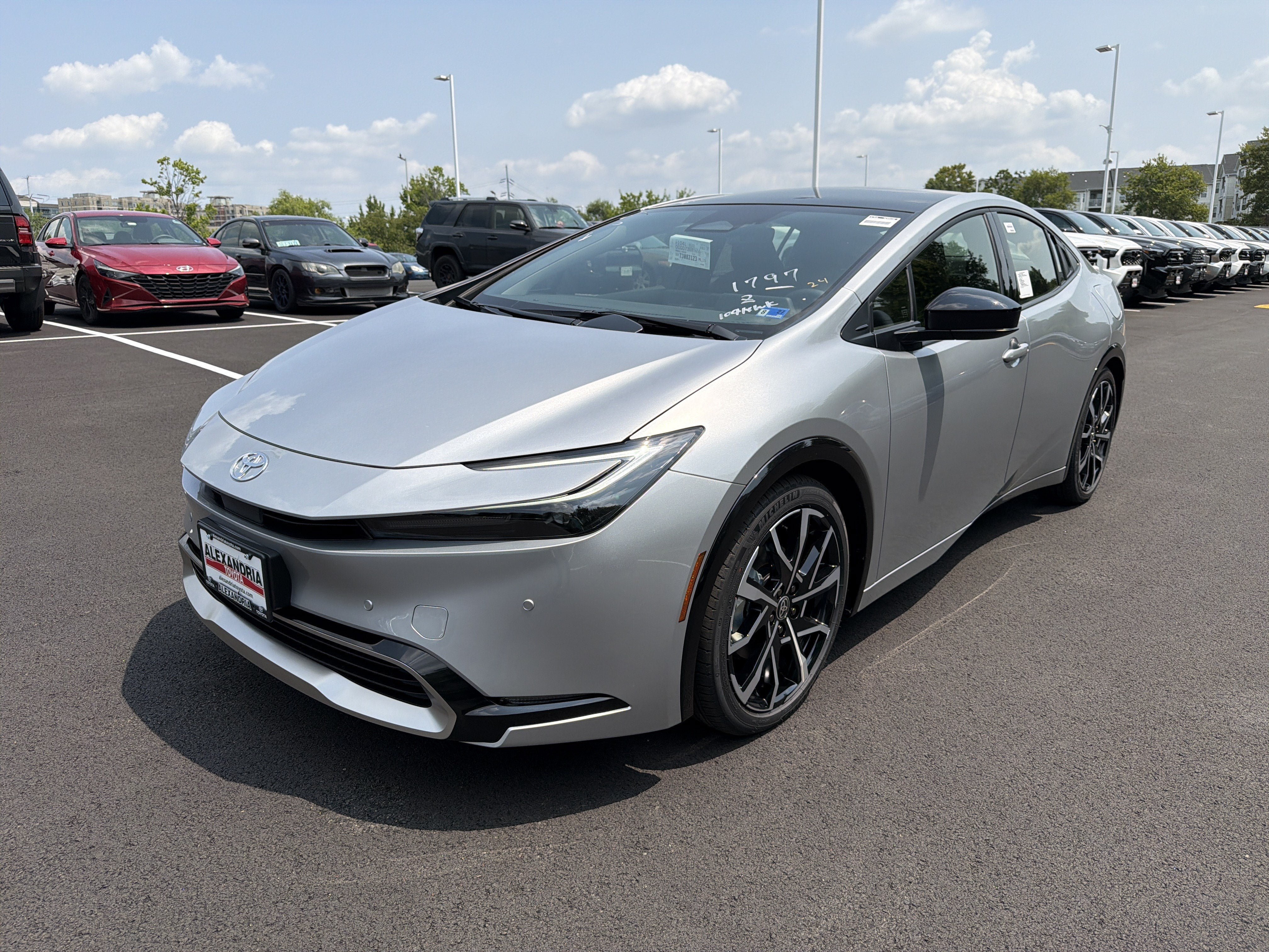 New 2026 Toyota Prius Plug-In Hybrid FWD image 1