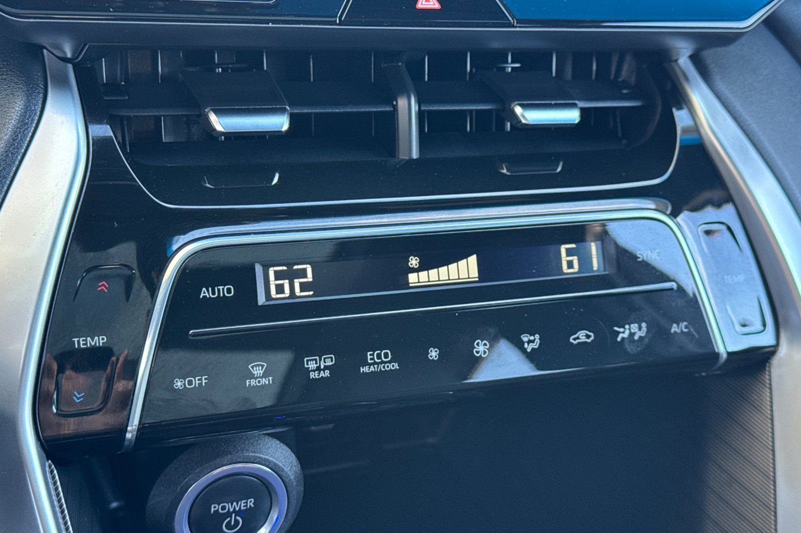 Used 2024 Toyota Venza Nightshade image 20