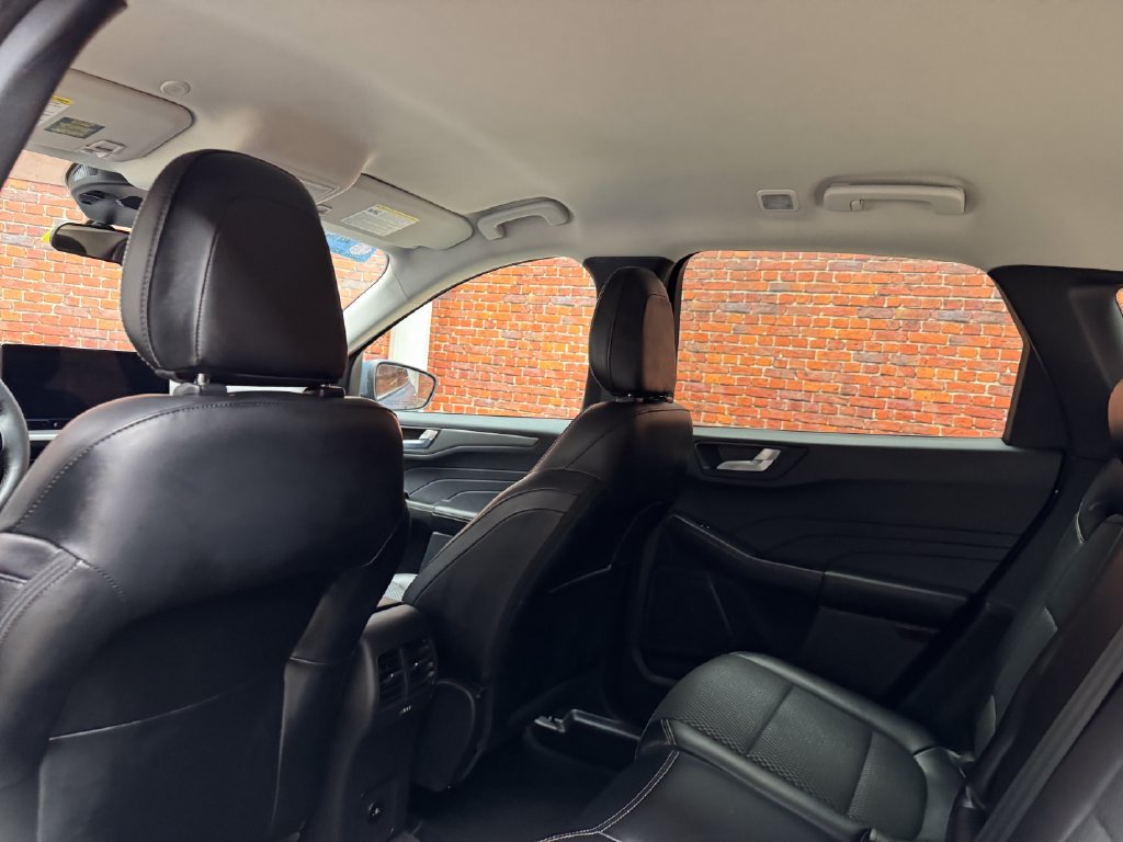 Certified 2023 Ford Escape SE FWD image 26