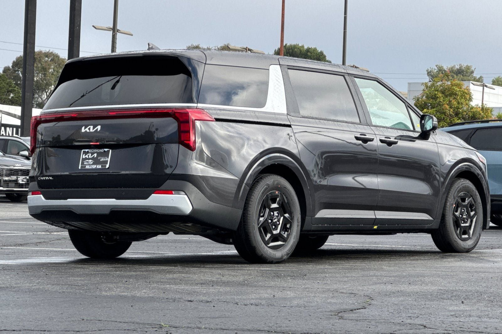 New 2026 Kia Carnival image 4