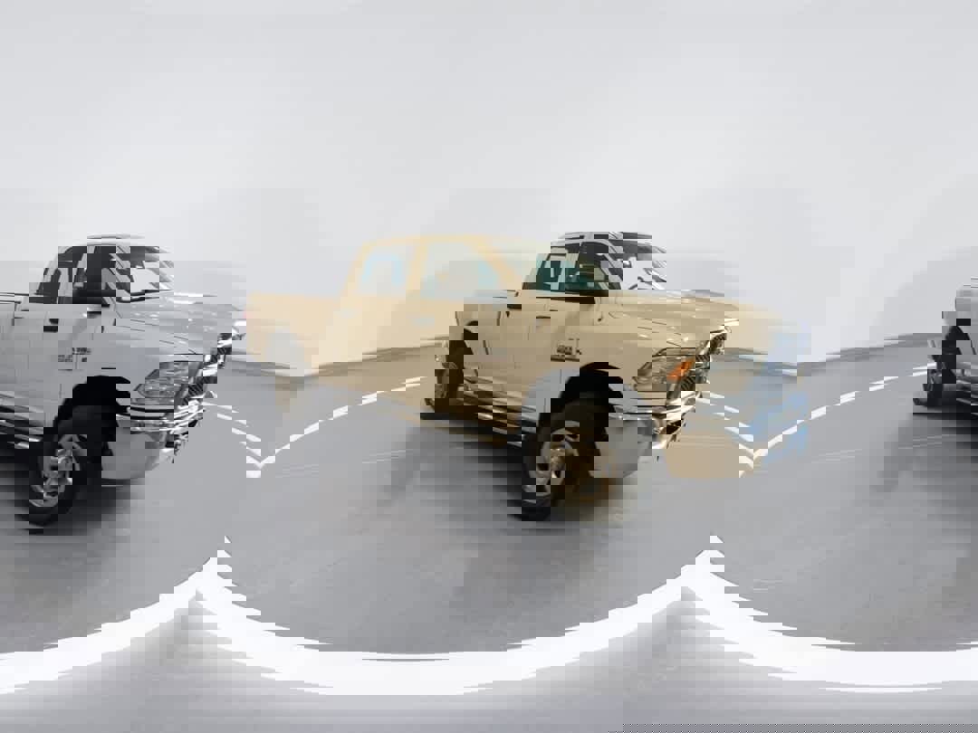 Used 2013 RAM 2500 Tradesman w/ Chrome Appearance Group image 2