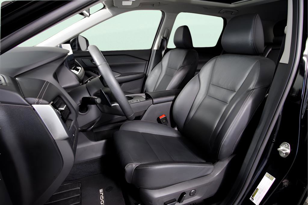 Used 2024 Nissan Rogue SL w/ SL Premium Package image 11