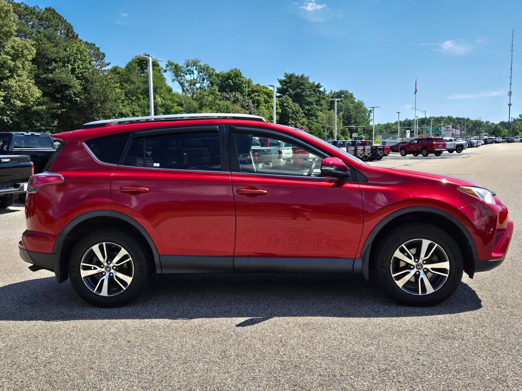 Used 2017 Toyota RAV4 XLE w/ Plus Special Value Package AWD/4WD image 7