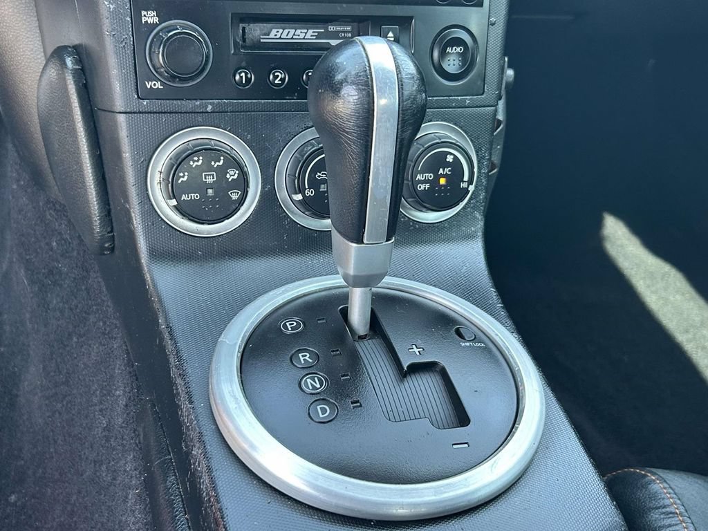 Used 2005 Nissan 350Z Touring RWD image 18