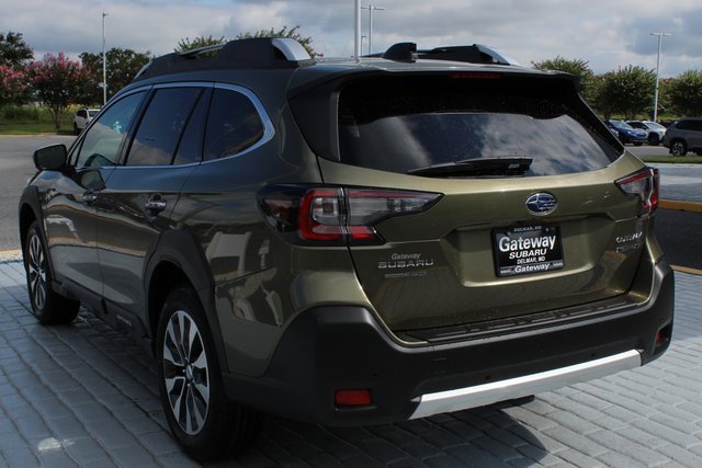 New 2025 Subaru Outback Touring XT image 2