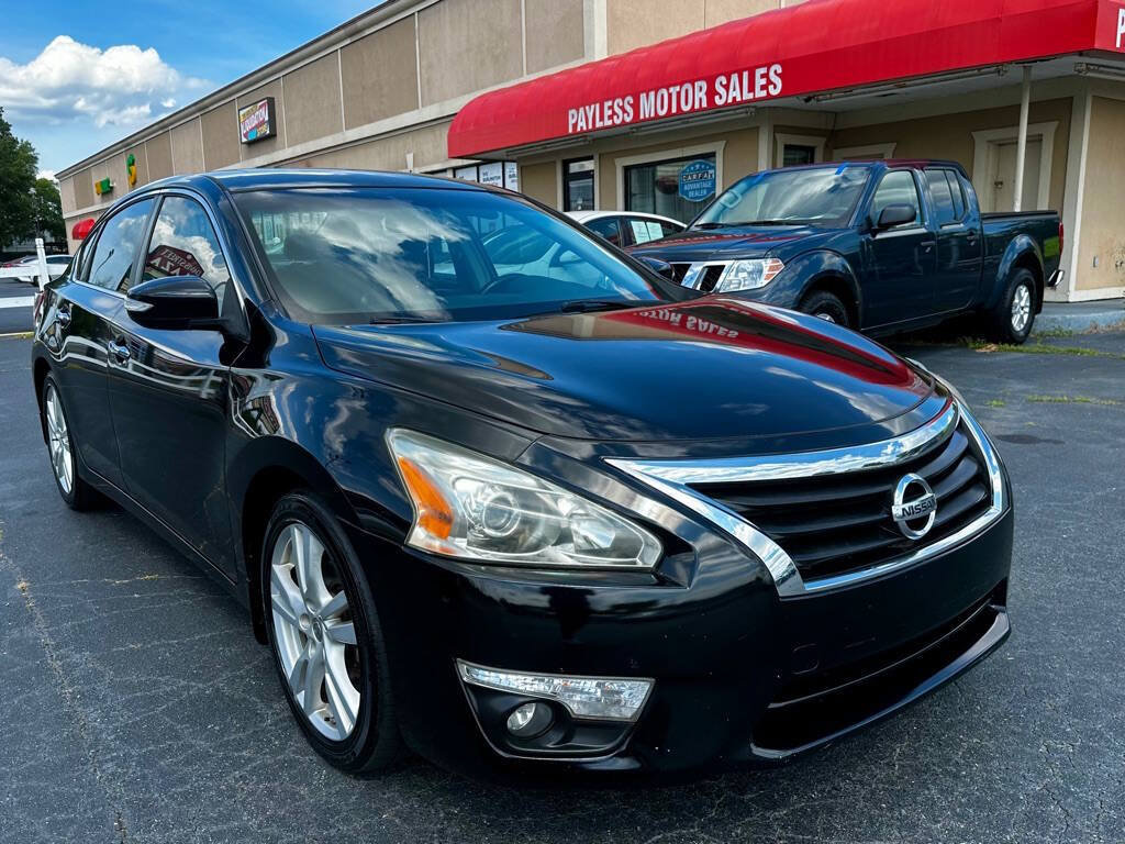 Used 2013 Nissan Altima 3.5 SL w/ Technology Pkg