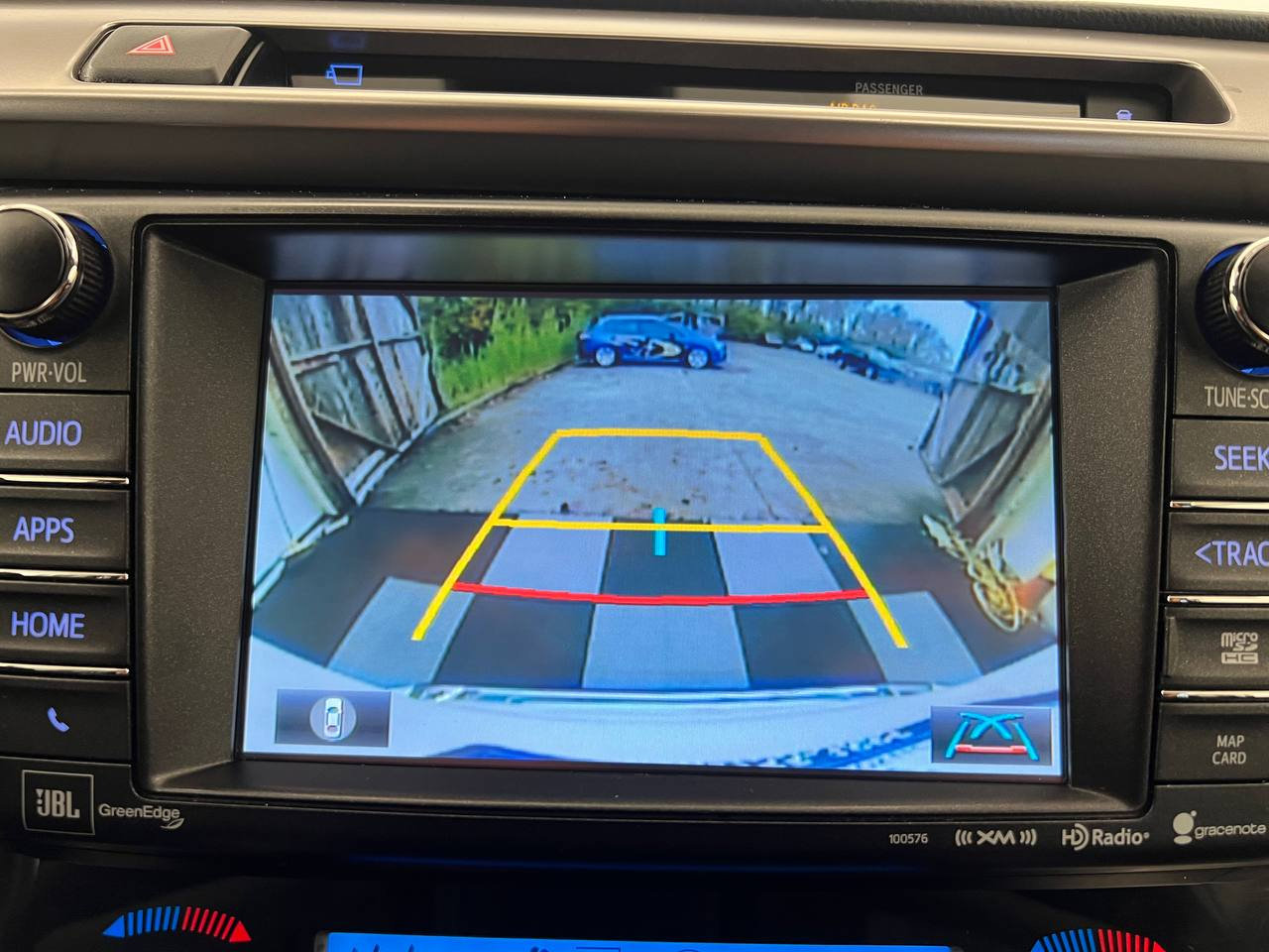 Used 2016 Toyota RAV4 Limited image 18