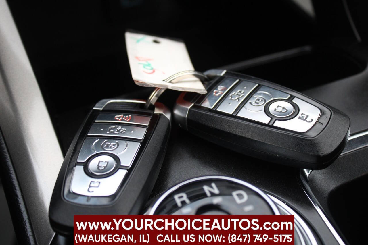 Used 2017 Ford Fusion SE image 34