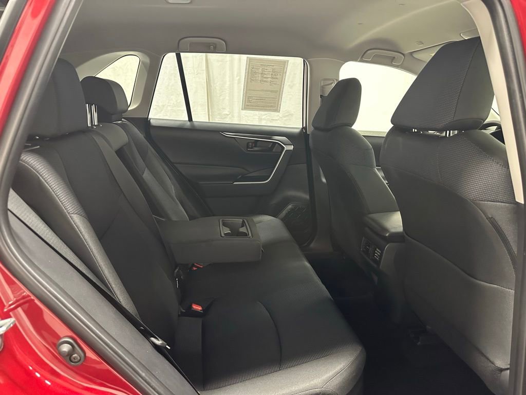 Used 2025 Toyota RAV4 LE AWD/4WD image 53