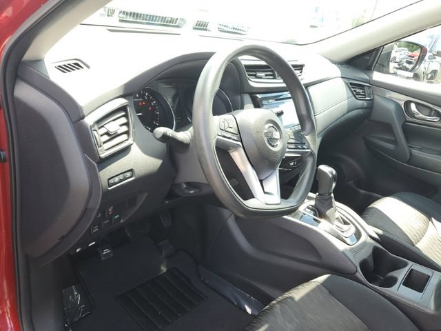 Used 2017 Nissan Rogue S AWD/4WD image 19